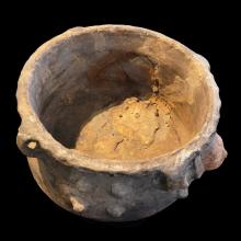 Pot maya dcor d'une tte de cacique